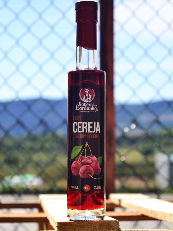 L Cereja